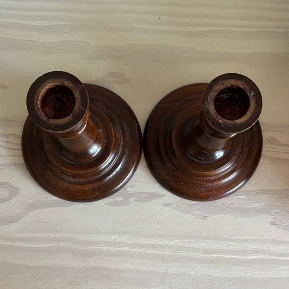 Elegant VTG Brown Wooden Candle Holders - Picture 5 of 8